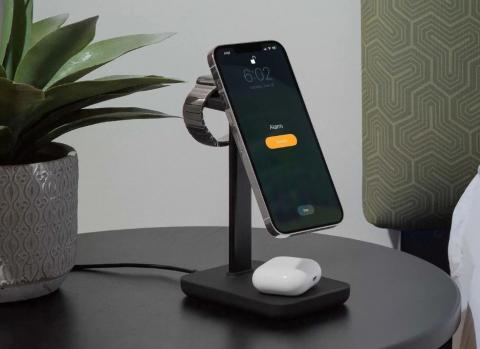 The HiRise 3 set up with an iPhone and Airpods 