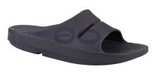 black show slides with 'OO' design on the side of the 